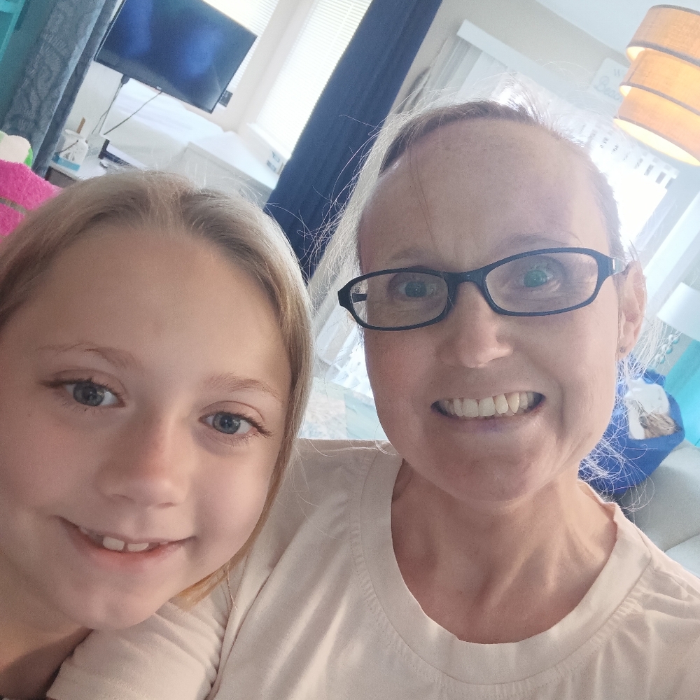 Meet your Posher, Jennifer